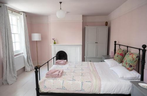 Oxford House | Cosy City-Centre House near Train Station & Business School, with Garden