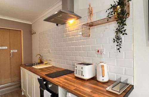 Newark upon Trent Apartment | Cosy & Convenient space near M1, EM Airport & City