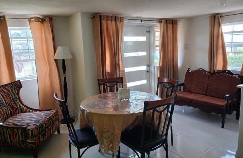 Parish Land Apartment | Cosy Corner under the Hill