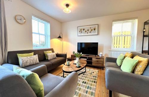Cirencester House | Cosy Cotswold Home - Jacobs Cottage