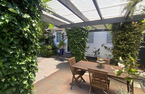 Paihia Cottage | Cosy Cottage in Central Paihia