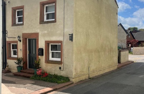 Eamont Bridge House | Cosy Cottage Stay near the lakes