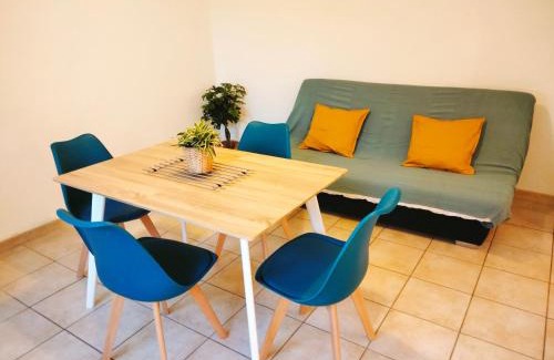 Courthezon Apartment | Cosy Courtesoun