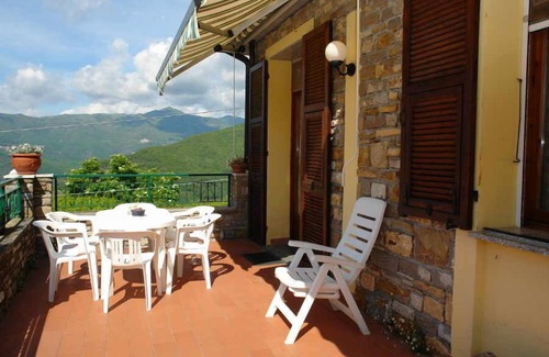 Torria Apartment | Cosy flat in old olive mill in Imperia, Torria, garden, terrace, beautiful hiking trails