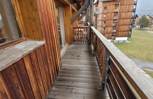 Saint-Etienne-en-Devoluy Apartment | Cosy gentian chalet T2 Dévoluy label