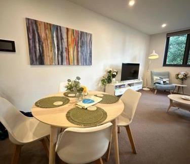 Braddon Apartment | Cosy getaway in the Heart of Braddon - Hosted by Canstay