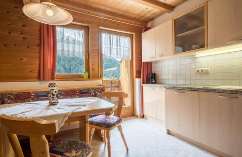 San Leonardo in Passiria Apartment | Cosy holiday apartment "Haus Hubertus - FeWo 5" with Wi-Fi