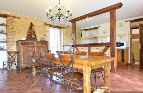 Coux-et-Bigaroque-Mouzens House | Cosy holiday home with swimming pool