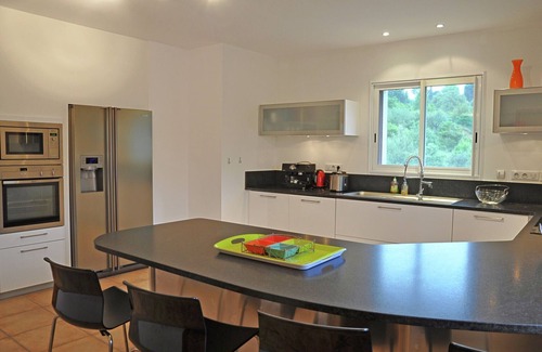 Saint-Ambroix Villa | Cosy holiday home with views and private pool
