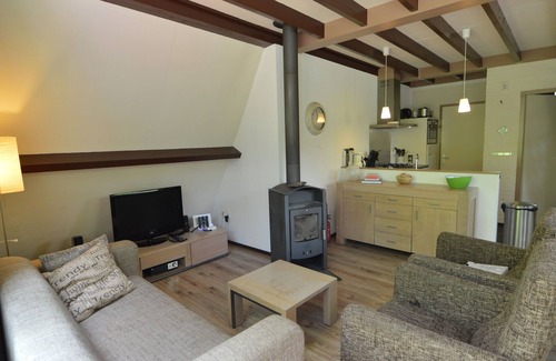 Stramproy House | Cosy Holiday Home in Limburg with Forest nearby