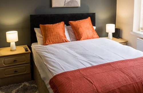 Bolton House | Cosy Home Bolton by Prime Stay