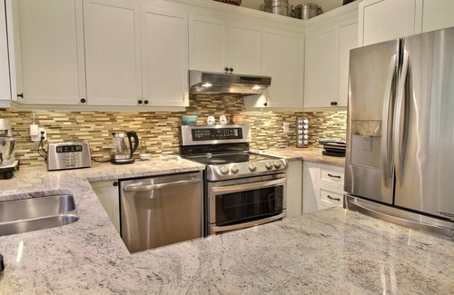 Bromont House | Cosy house 3 minutes from Bromont ski slopes
