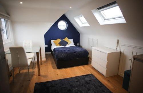 Mill Road Apartment | Cosy loft apartment off vibrant Mill Rd by station