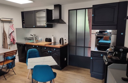 Le Puy-en-Velay House | Cosy Maison D'hôtes, Terrasse Ombragée, Parking