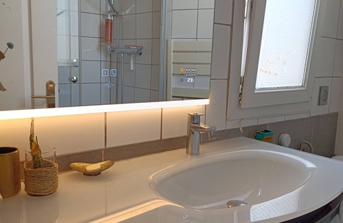 Montmartre Apartment | Cosy modern cocoon at the foot of Montmartre