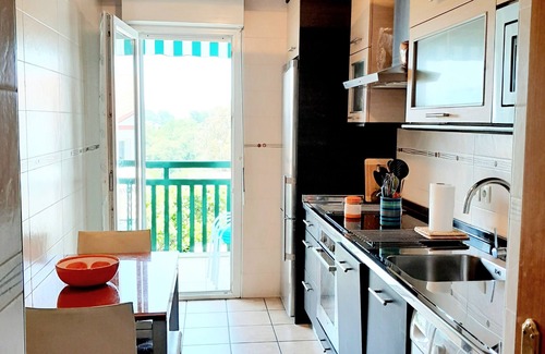 Hendaye Apartment | Cosy mountain view apartment, 2 bedrooms, terrace and parking box