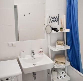 Donaustadt Apartment | Cosy new Apartment 3min to VIC/Uno-City and Danube