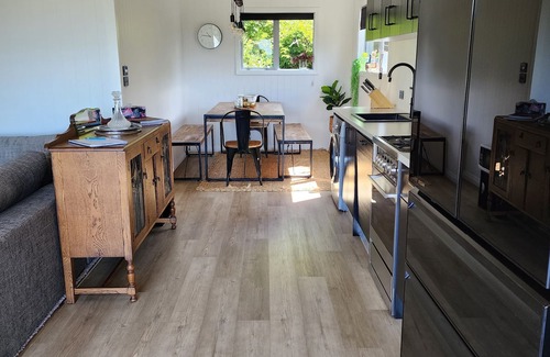 Russell House | Cosy new kiwi holiday home in Russell.