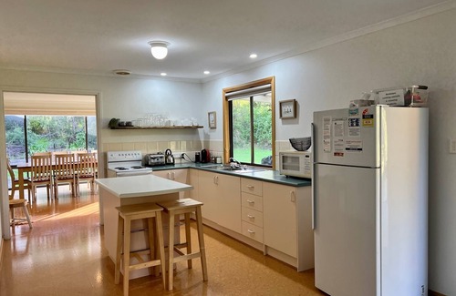 Waterhouse House | Cosy On Tobruk - Wi Fi 45 Tobruk Ave