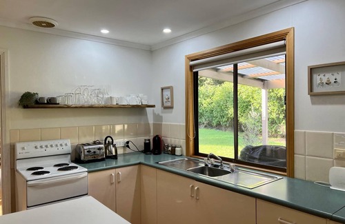 Waterhouse House | Cosy On Tobruk - Wi Fi 45 Tobruk Ave