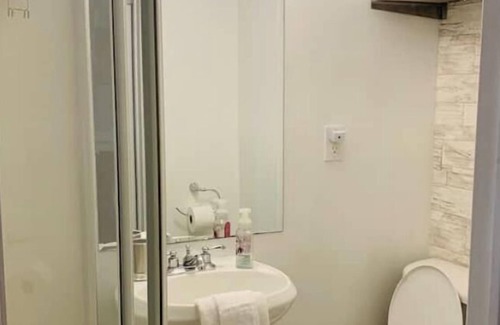 Newmarket Apartment | Cosy private apt