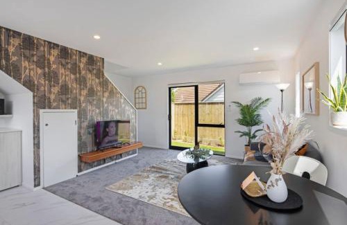 Lower Hutt House | Cosy Retreat at Biddle Crescent