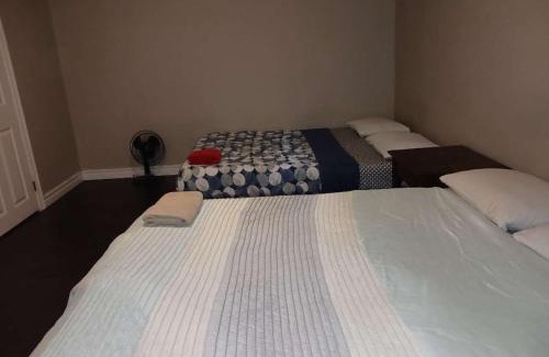 Rosemount House | Cosy Romantic and Cost Effective Stay in Kitchener
