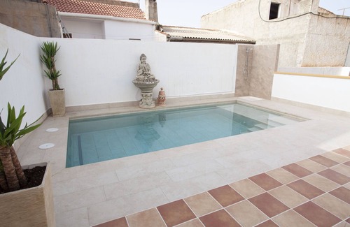 Cuevas Del Almanzora Hotel | COSY ROOM WITH A UNIQUE AMBIENACE