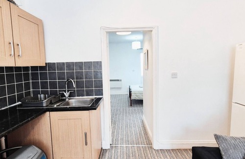 Sneinton Apartment | Cosy S/C Flat Nr Nottingham City