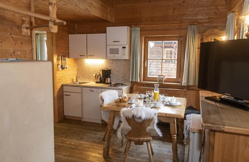Niederau Apartment | Cosy semi-detached chalet with mountain views