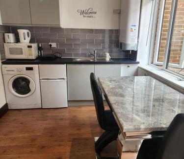 Barnehurst Apartment | Cosy Studio Flat