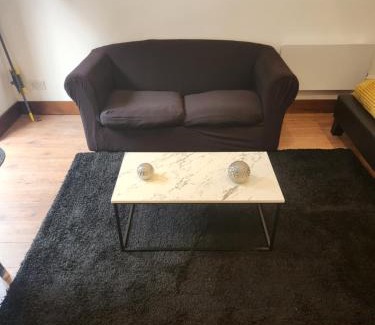 Barnehurst Apartment | Cosy Studio Flat