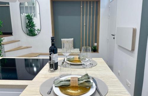 Quartier du Faubourg-Montmartre Apartment | Cosy studio in Opera and Galeries Lafayette