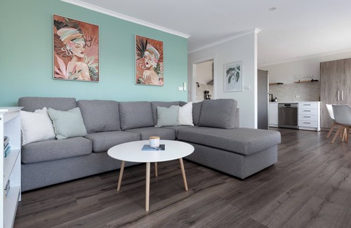 South Launceston House | Cosy & Sweet: Near the City, WiFi & Parking