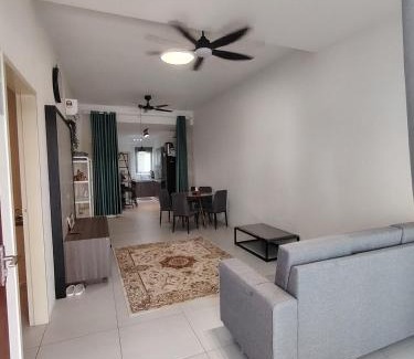 Kampung Permatang Indah House | Cosy Townhouse in Tasek Gelugor