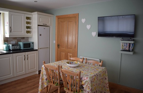 Mullet Peninsula Cottage | Cosy two Bedroom Cottage on the Mullet Peninsula