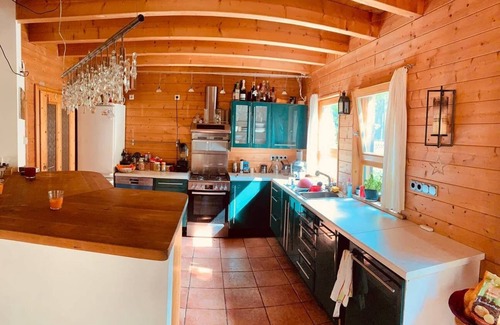 Prenden House | Cosy wooden house near 7 lakes - only 38 km to Berlin, up to 10 guests.