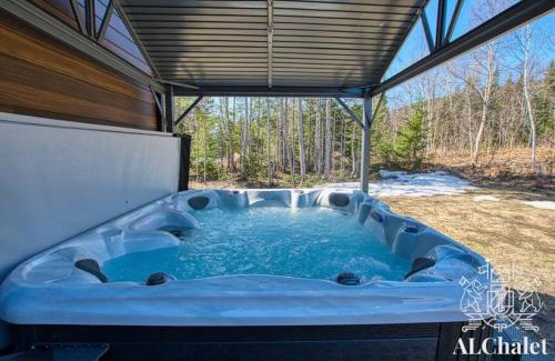 Petite-Riviere-Saint-Francois Apartment | Cottage Quebec - La Nepheline