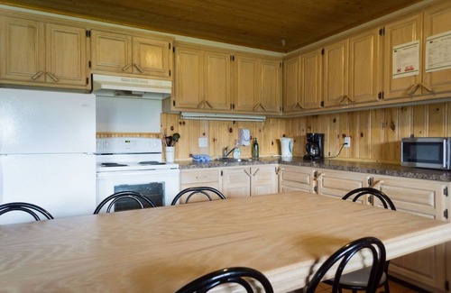 Saint-Gabriel-de-Valcartier Ski Chalet | Cottage Montagne