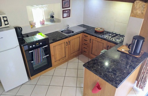 Domme Cottage | Cote du Grel cottage 4/5, pool, private garden & balcony, fantastic location