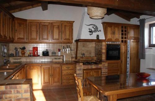 Brissac House | Cote seranne