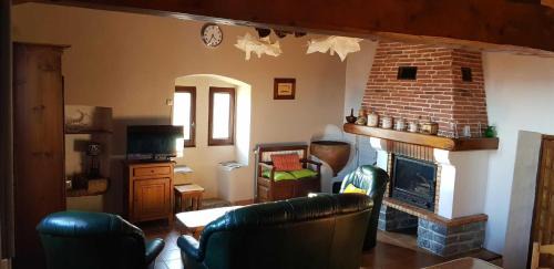 Brissac House | Cote seranne