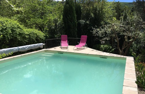 Meyrannes Cottage | Cottage 2-3 persons in a charming house in the heart of a sunny haven