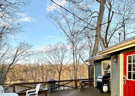 Nancy House | Cottage 2 Lees Ford Marina