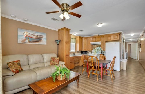 Langston Cabin | Cottage #3 Fisherman's Landing/2-Bed Fishing Cottage w/Covered Boat Shelter"