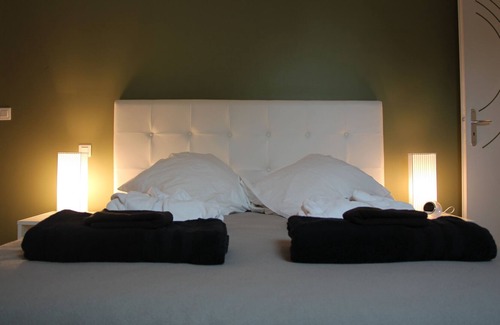 Le Thour Cottage | Cottage 4 people, indoor pool, sauna and hammam