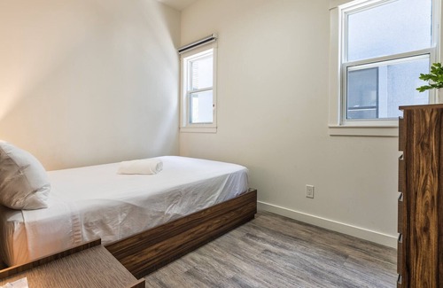 Wainfleet House | Cottage # 4...thelongbeachresort.ca