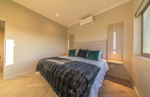 Simondium Ski Chalet | Cottage 5 - Leo Sky Farm