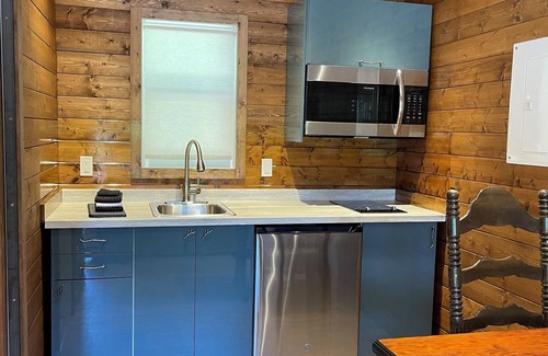 Sooke Cottage | Cottage 5 with Waterfront and Beach Access