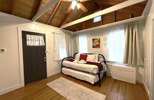 Wolfeboro Apartment | Cottage 8-9 - Stand Alone 2 Bedroom/2 Bath